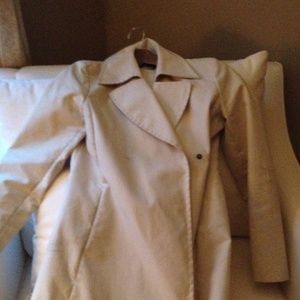 Banana republic size small trench