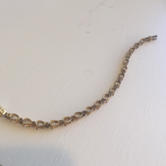 ✨Cubic Zirconia Costume Bracelet✨ - Picture 3 of 4