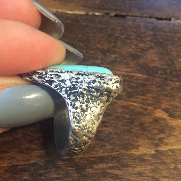 🔹Maurices Silver and Turquoise Ring🔹 - Picture 3 of 4