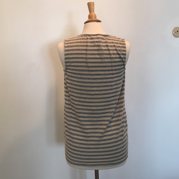 Lauren Moffatt grey and creme top - Picture 3 of 3