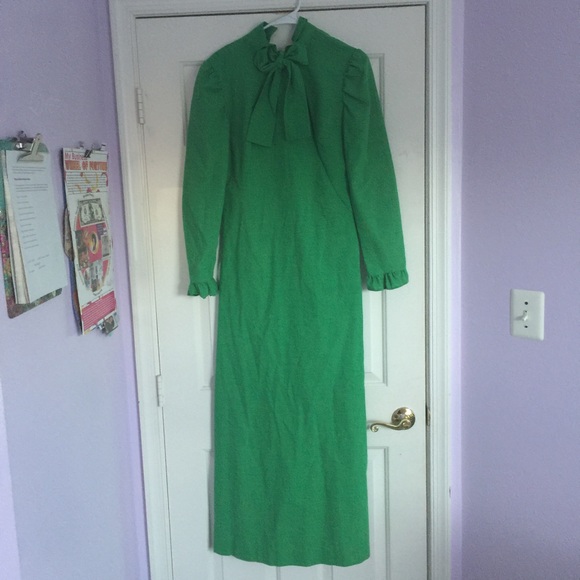 Green Vintage Long Bow Dress