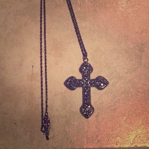 23 in. chain, cross pendant necklace