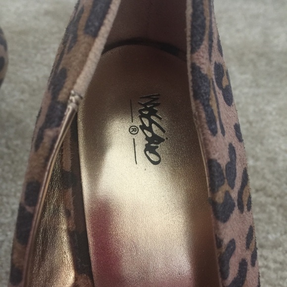 Leopard Heels - Picture 3 of 4