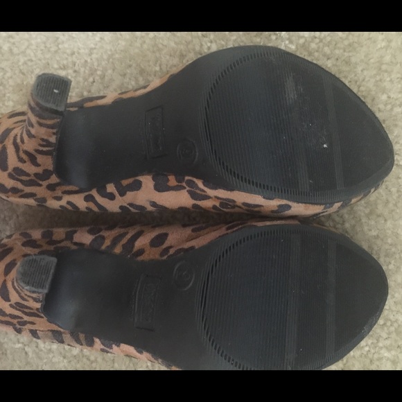 Leopard Heels - Picture 4 of 4