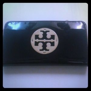 💜SOLD💜Tory Burch wallet