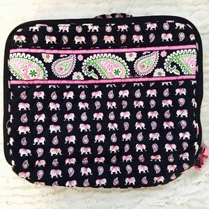 Vera Bradley toiletry/cosmetic carrier