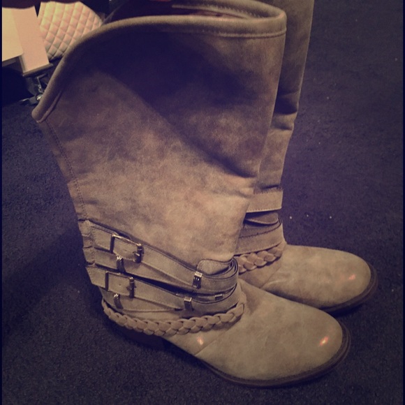 Mossimo boots
