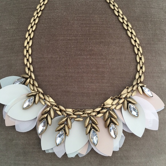 Stella & Dot Birdie Necklace