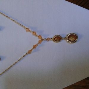 Avon necklace and earring set
