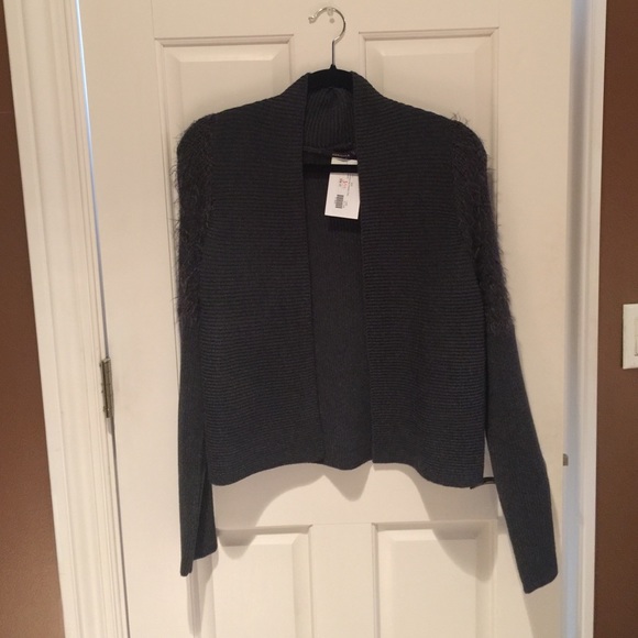 Grey Gigi sweater by kerisma