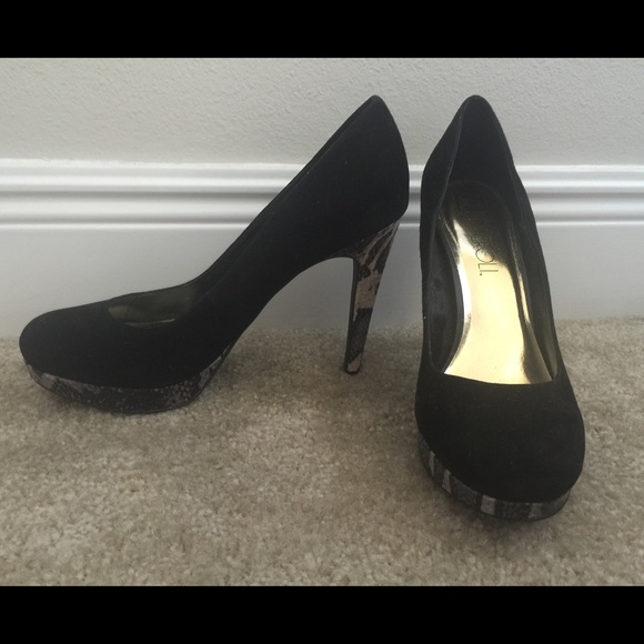 Black Heels with Snake Skin Bottom