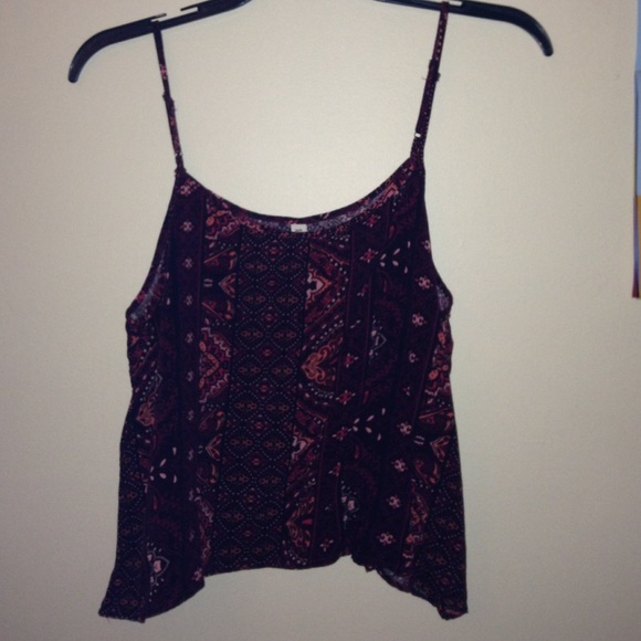 Maroon crop top