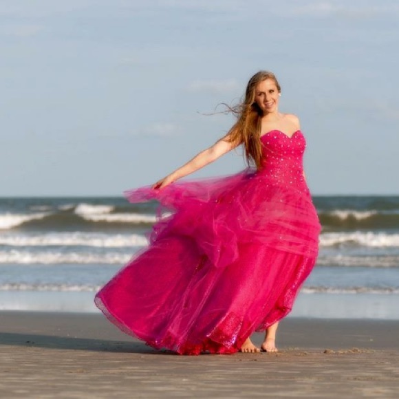 Prom Dress - Picture 3 of 4