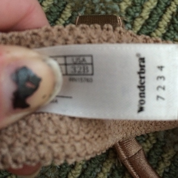 Tan bra - Picture 2 of 3