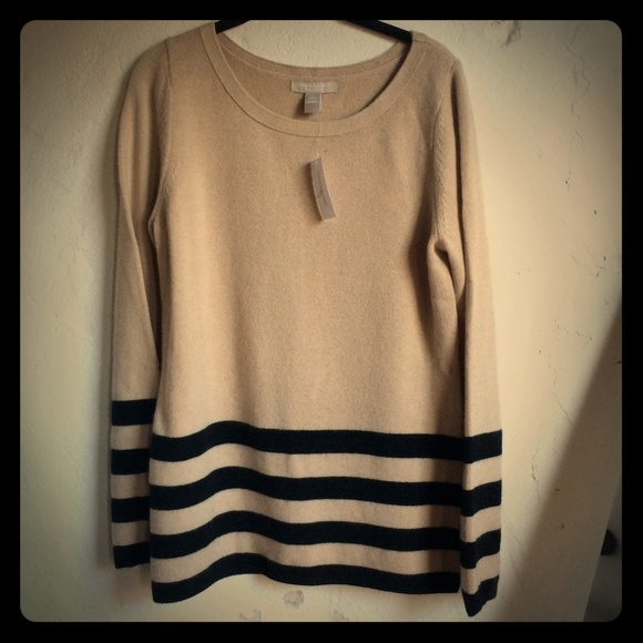 Banana Republic Sweaters - NWT Banana Republic Cashmere Wool Sweater