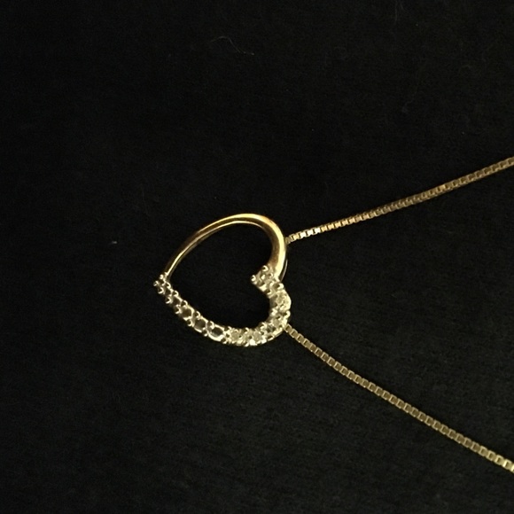 Gold diamond heart necklace