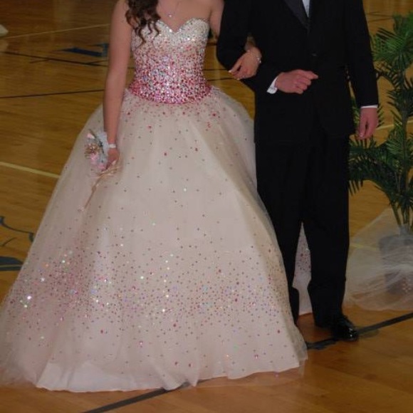 Prom Dress - Picture 3 of 4