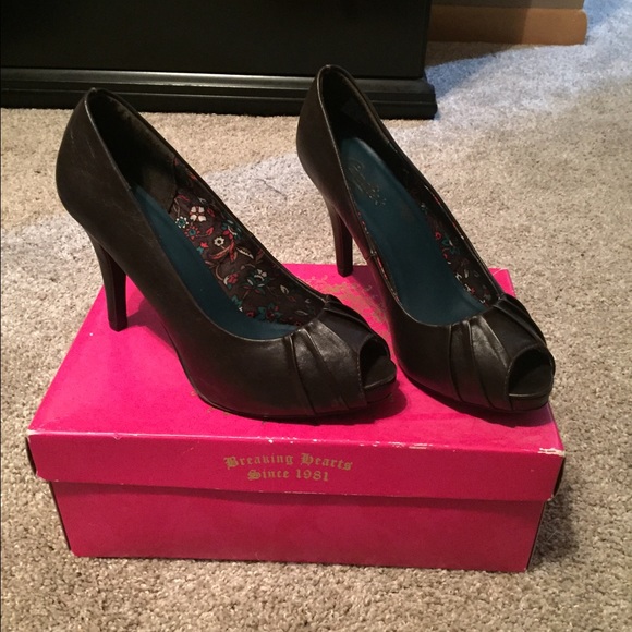 Candies peep toe heel