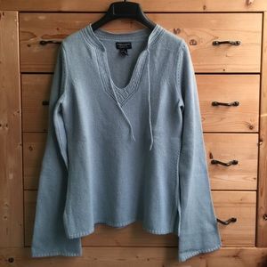 American Eagle Outfitters sweater