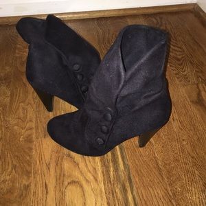 Size 7 black suede-like mid calf boots