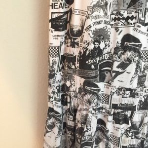 Graphic printed dress in Black and white.