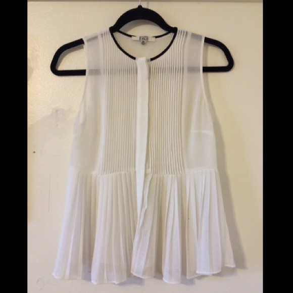 BB Dakota white sheer top with black detailing - Picture 2 of 3