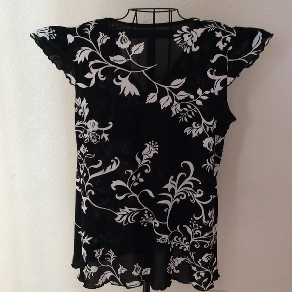 Top - Picture 2 of 4