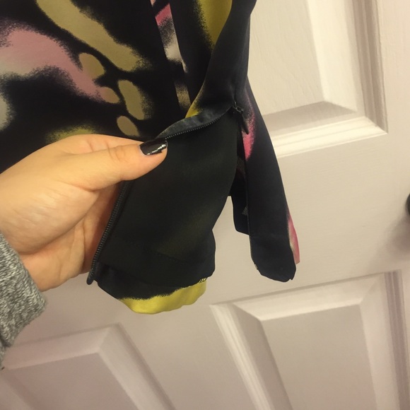 100% Silk Tank Top - Picture 3 of 4