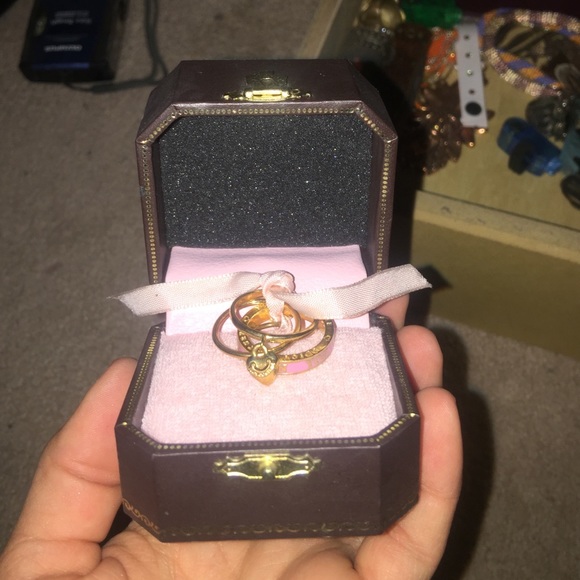 Juicy couture ring