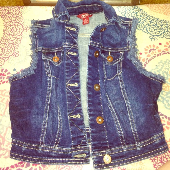 Jean vest.