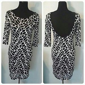 FOREIGN EXCHANGE DRESS