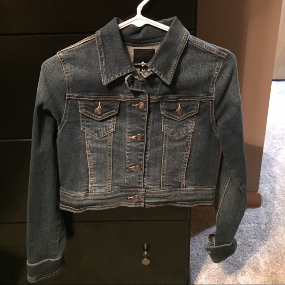 Cropped jean jacket