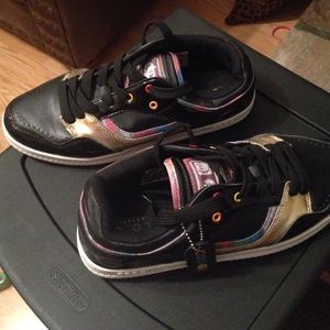 Women's Coogi Sneakers-Size 8.5. Nice! Clean! Look