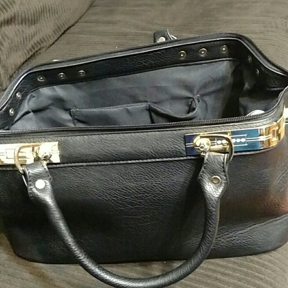 Purse - Picture 4 of 4