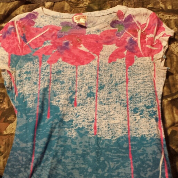 Mossimo Supply Co. T-Shirt