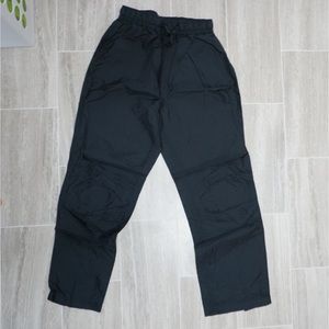 Black North Face snow pants