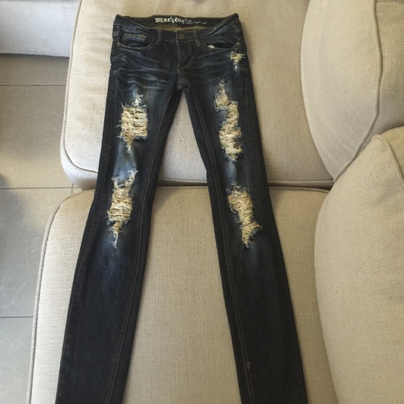 Destroyed jeans