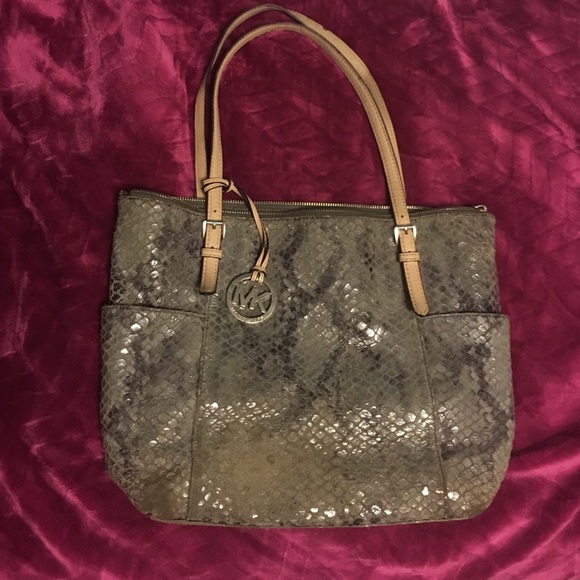 authentic Michael Kors WILL DONATED THIS WEEKEND
