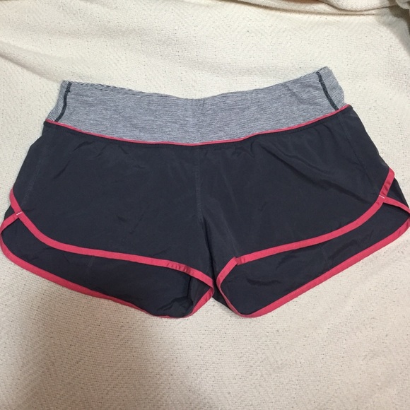 lululemon athletica Pants - Lululemon speed shorts sz 8