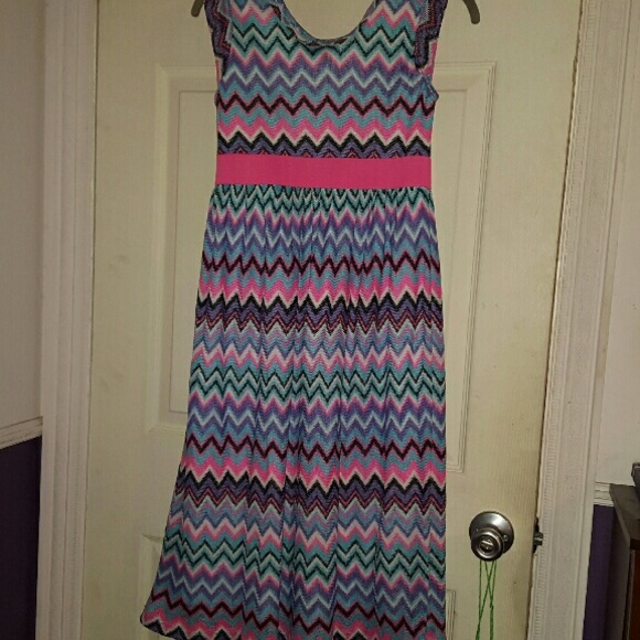 Dress - Picture 3 of 3
