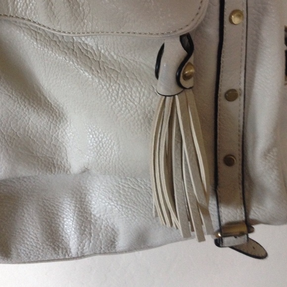 White Purse - Picture 3 of 3