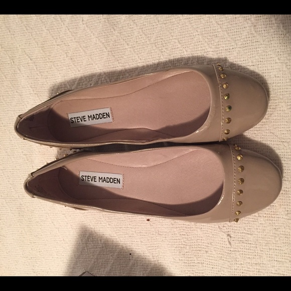 Steve Madden Blush Patent Leather Studded Flats