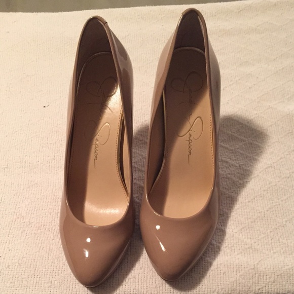 Jessica Simpson Nude Pumps
