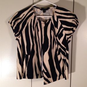 Print jacket, cute button and pockets