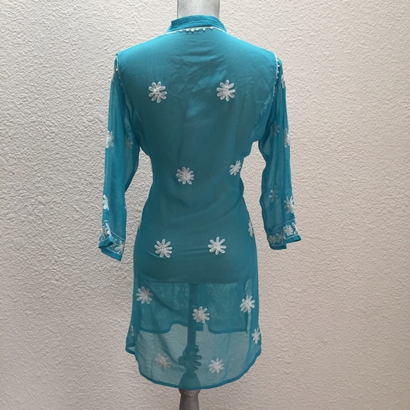 Blue hand embroidered tunic (made in India) - Picture 2 of 4