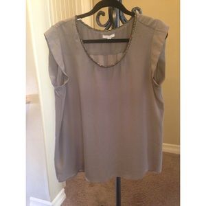 Very stylish flowy blouse