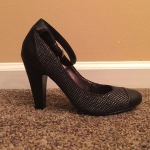 Nine West Jostle Pumps