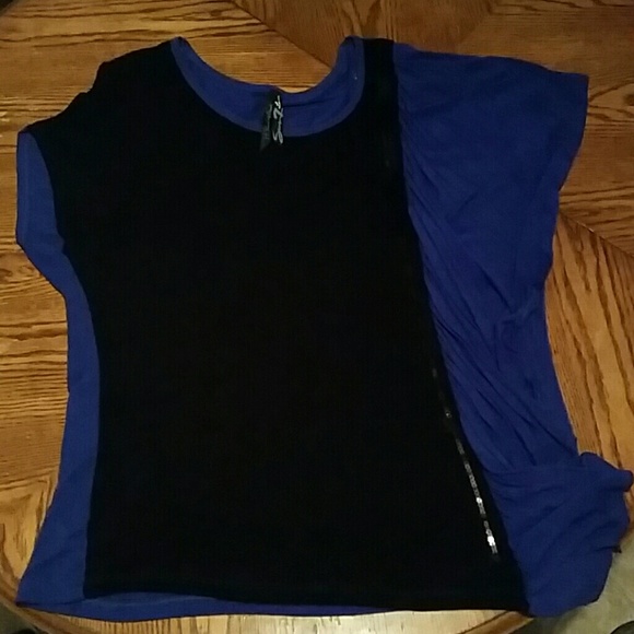 Beautiful top! - Picture 1 of 2