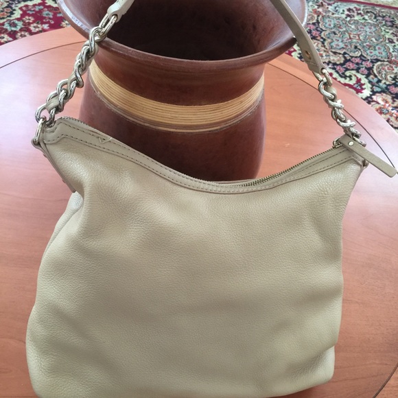 ❌SOLD❌ Kate Spade shoulder bag - Picture 2 of 4