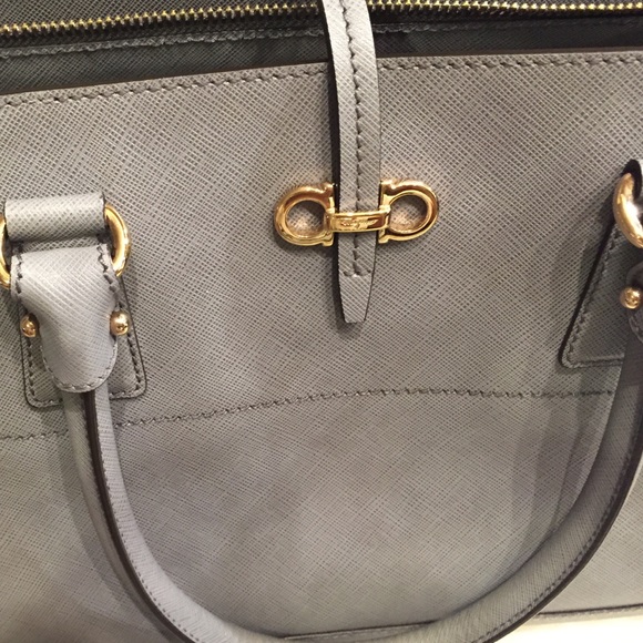 Salvatore Ferragamo Briana grey handbag - Picture 4 of 4